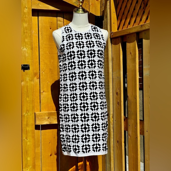 🆕 FARM Rio 🧿 NWOT Patch Crochet Black & White Monochrome Mini Dress - Size S - Picture 8 of 14